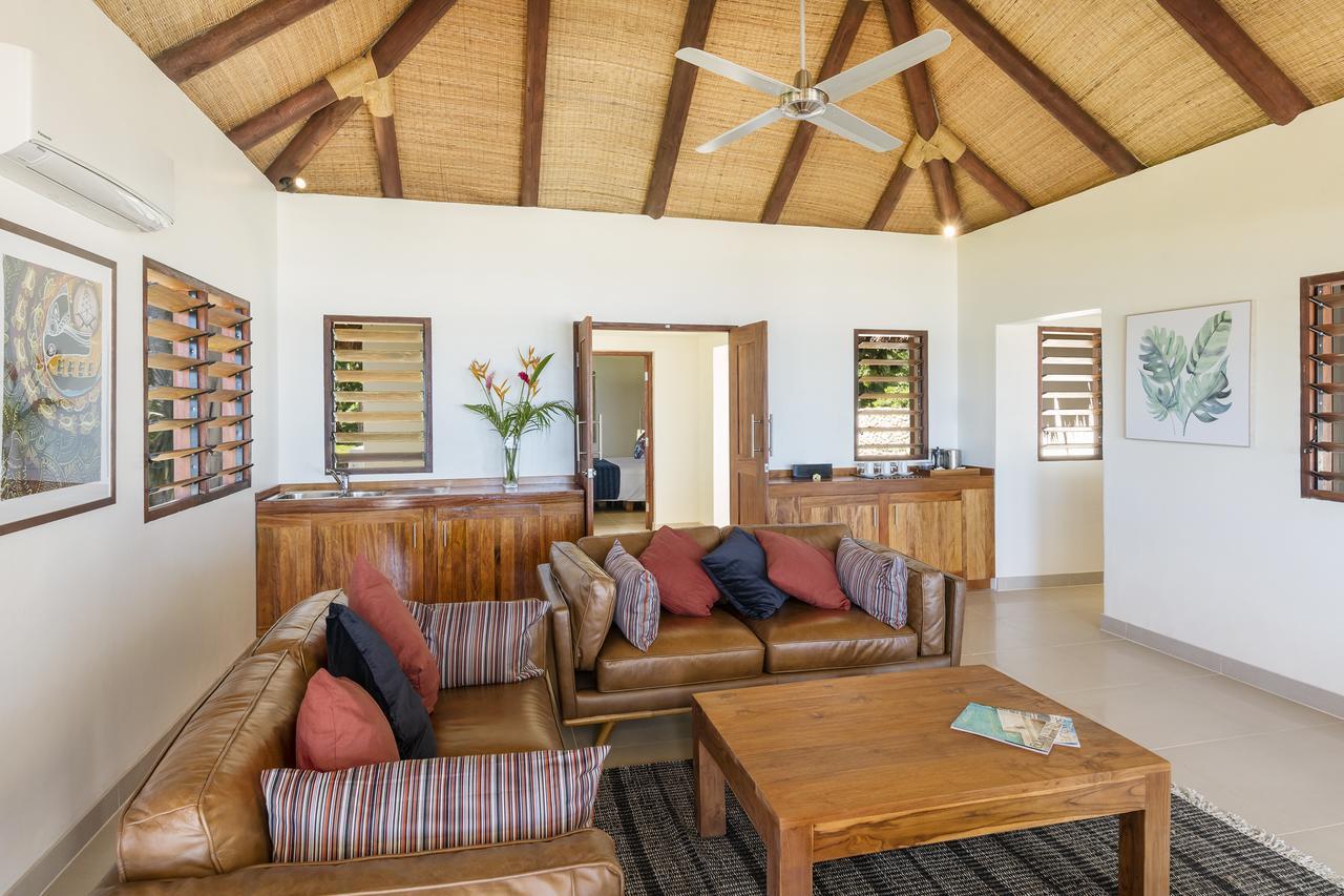Eratap Beach Resort Port Vila Bagian luar foto